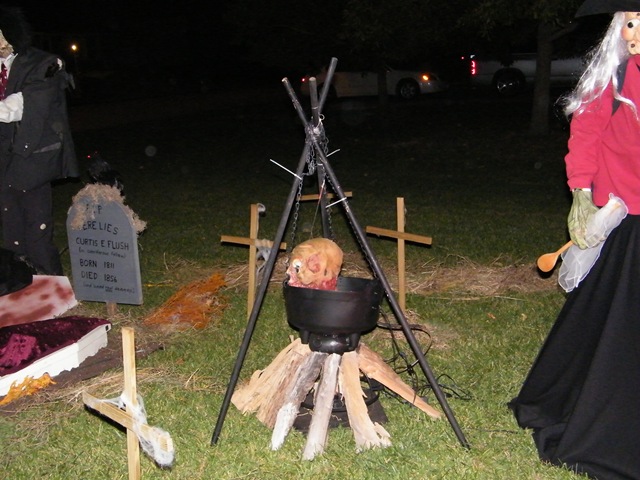 [Halloween2010_00333.jpg]