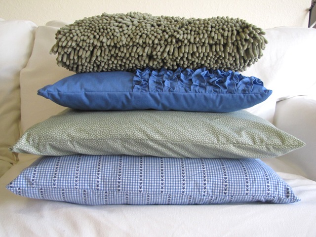 [pillows3[4].jpg]