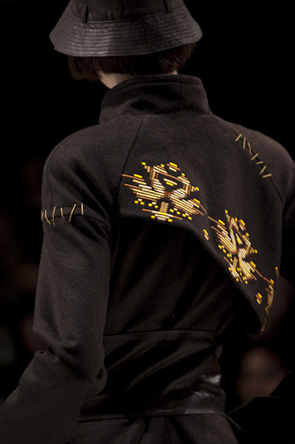 Olesja TELIZHENKO, UFW, autumn-winter 2010-11 Photographer Serge Chernikov