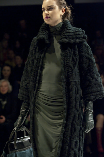 Victoria Gres, UFW, autumn-winter 2010-11 Photographer Serge Chernikov