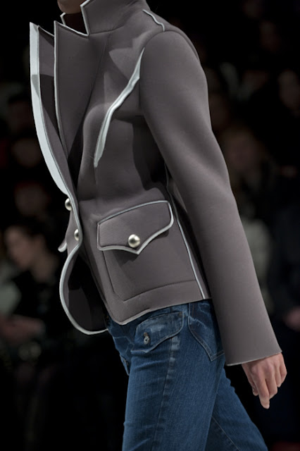 Oksana Karavanska, UFW, autumn-winter 2010-11 Photographer Serge Chernikov