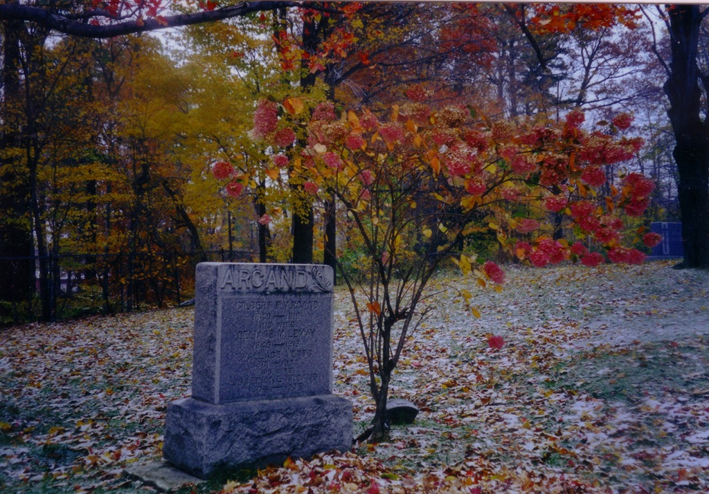 [ARCAND-Tombstone-Lakeview-Cemetery-Burlington-VT-9[12].jpg]