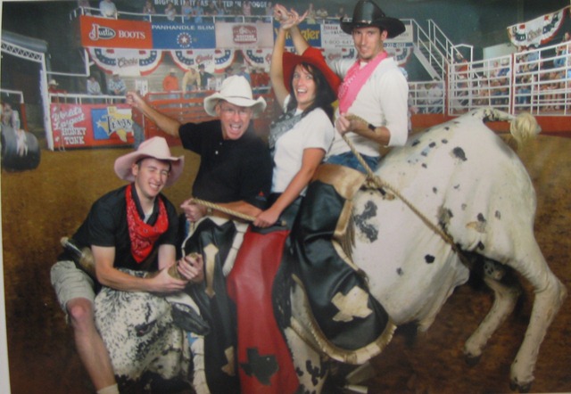 [HonkyTonk[2].jpg]