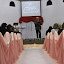Pastor Samuel Mitt ministrando o culto