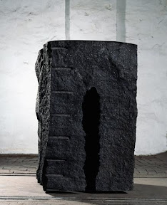 Susanne Specht  - Milestone live stone carving Susanne Specht  - Milestone live stone carving