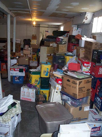 [hoarders anon 2[5].jpg]
