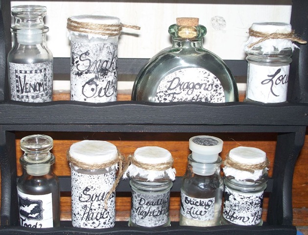 [spooky spice rack 3[5].jpg]