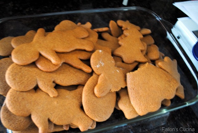 [GingerbreadMen4[7].jpg]