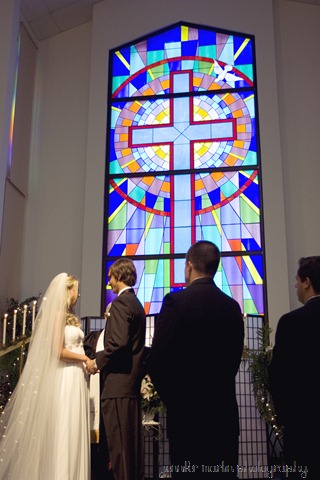 [at the altar[10].jpg]