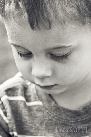 [gavin9bw copy[7].jpg]