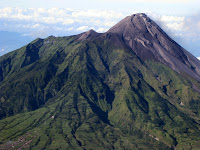 More Merapi from Merbabu summit
