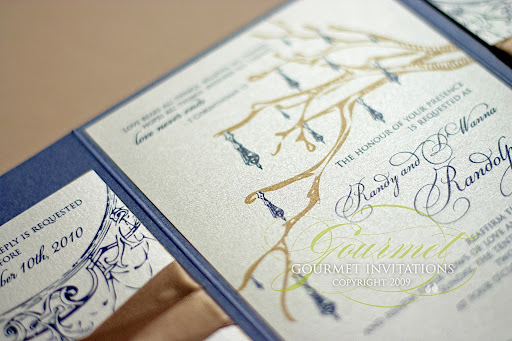 There will be white branches everywhere during the wedding and reception