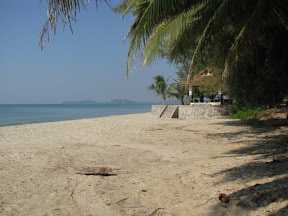 Mae Phim beach looking towards Koh Samet