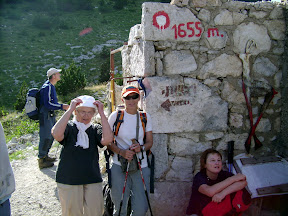 RUŠEVINE DOMA