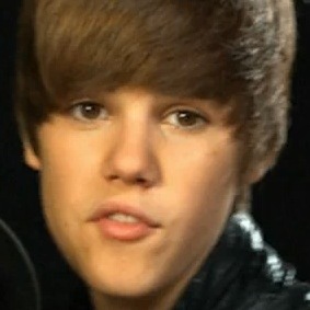 [justin-bieber-never-say-never-video1[5].jpg]