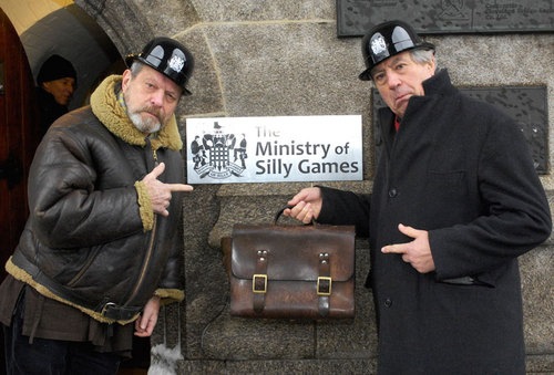 [montypython-ministryofsillygames[3].jpg]