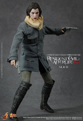 [resident-evil-milla-jovovich-actionfigur-06[3].jpg]