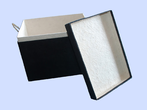 Paper accessory box 