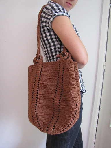 Geanta crosetata din macrame maro