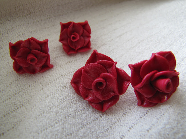 Cercei surub handmade trandafir dalie colorati