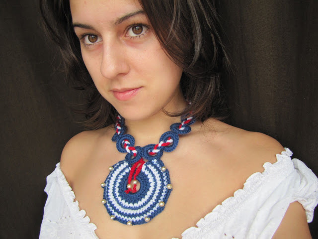 Colier crosetat handmade, model deosebit, original