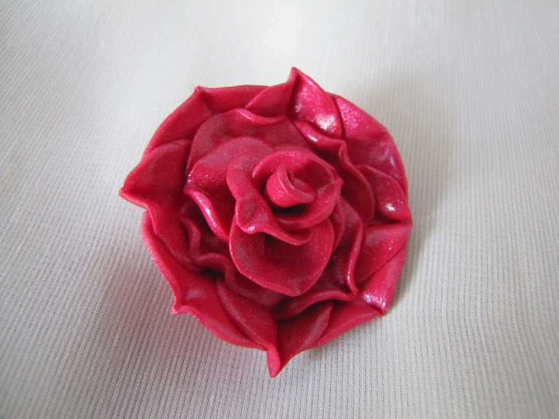 Brosa Handmade Fimo, floricica in culori metalice - verde