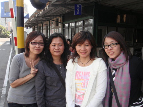 ap_F23_20100121105309259.jpg