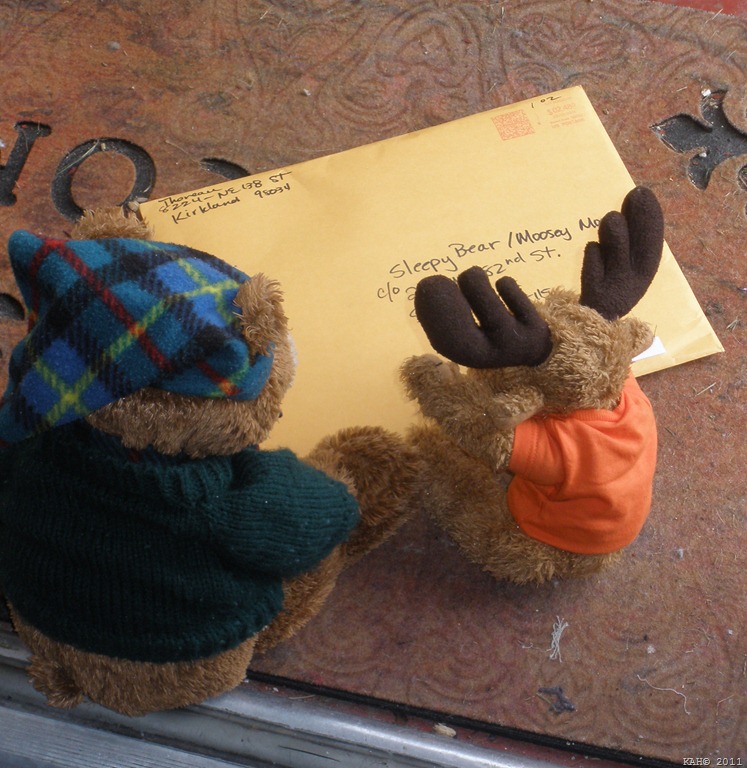 [Sleepy Bear and Moosey-Moose Get Mail[8].jpg]