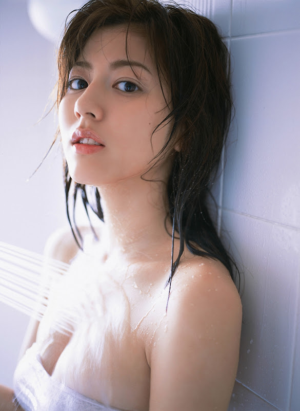 Yumi Sugimoto sexy asian celebrities underwear