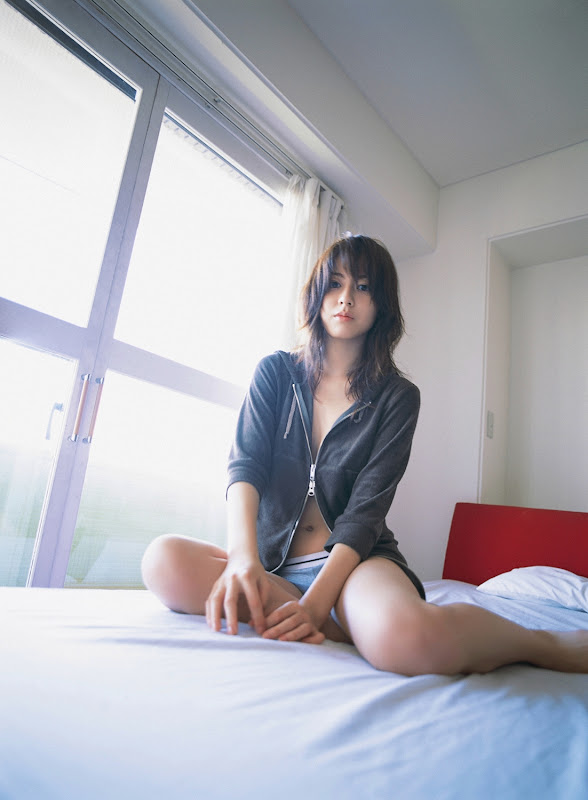Yumi Sugimoto sexy asian celebrities underwear
