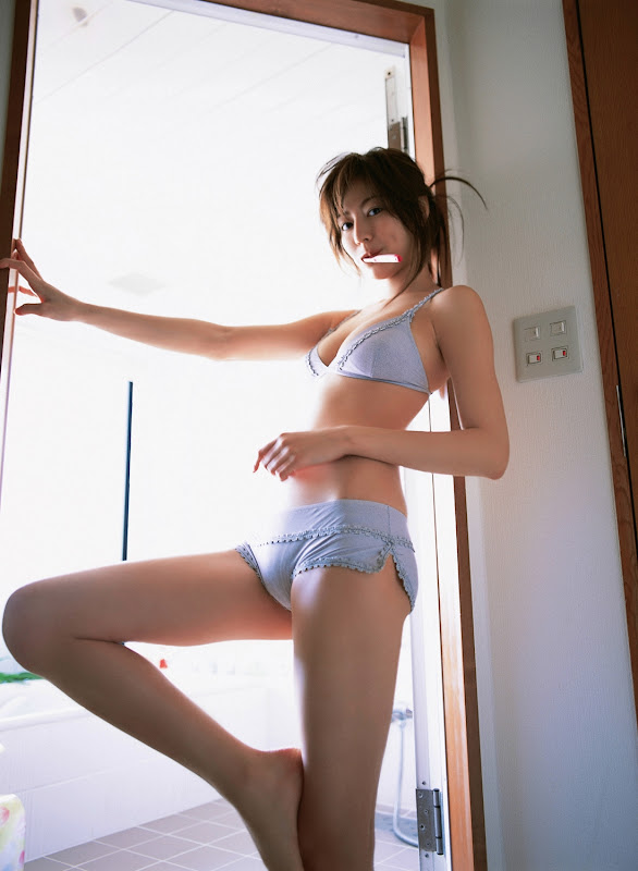 Yumi Sugimoto sexy asian celebrities underwear