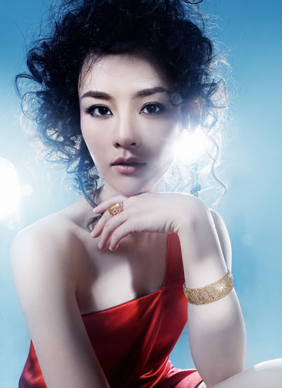 Fashion New curly Asian celebrity hairstyle celebrity curly hairstyle 2009