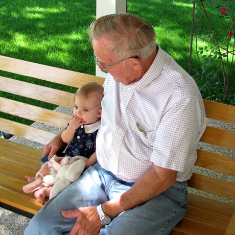 [Elaine with Great Grandma & Grandpa Paul_0004[3].jpg]