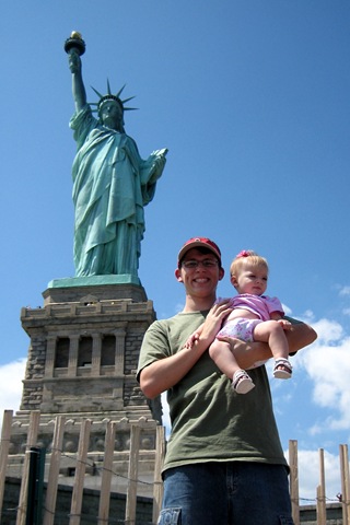 [Danielle Visits NYC - Statue of Liberty and NYC Skyline_0004[8].jpg]