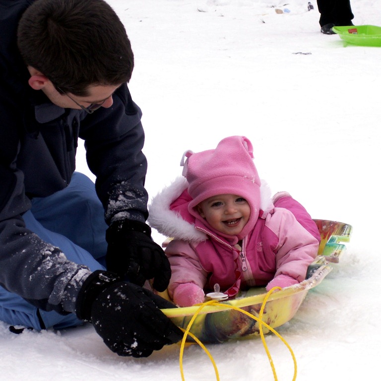 [Elaine's first sledding trip_0009[5].jpg]
