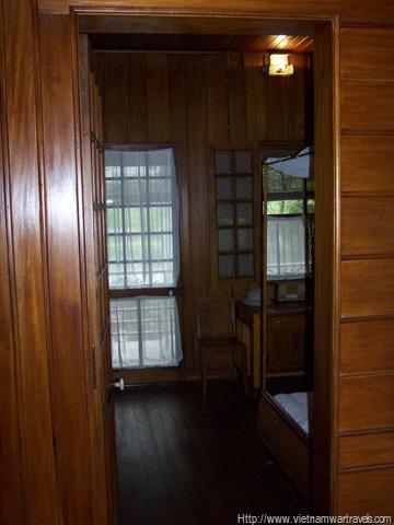 [Ho Chi Minh Stilt House Bedroom & Study (5)[3].jpg]