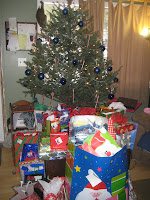 Merry Christmas!  We decided to keep it super simple and not really do Christmas but then Santa Grommy showed up!