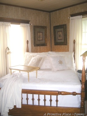 [mombed015.jpg]