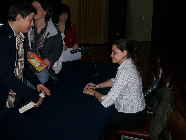 [100_051810.jpg]