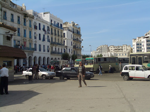 Alger-Place+des+Martyrs-+03.jpg