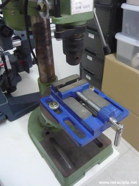 Rekacipta.net - Ragum vice grip untuk drill press Rekacipta.net - Ragum vice grip untuk drill press