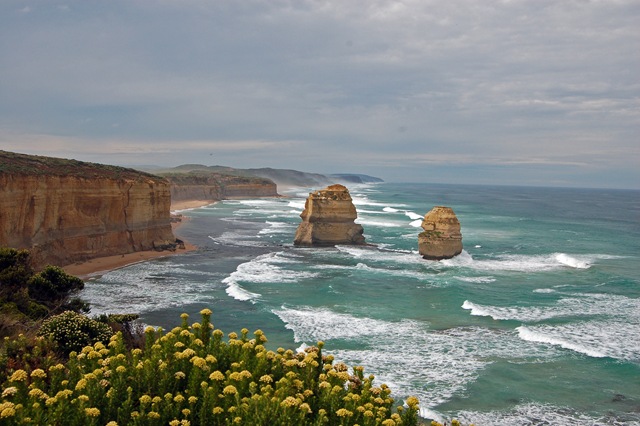[Twelve Apostles 2[4].jpg]