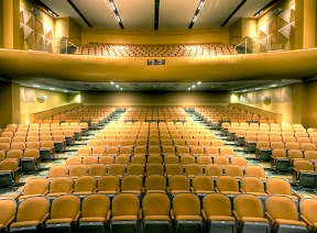 Oval Theater