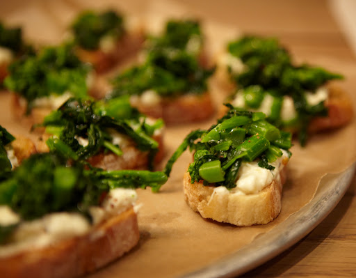 And toasts with Broccoli rabe and ricotta