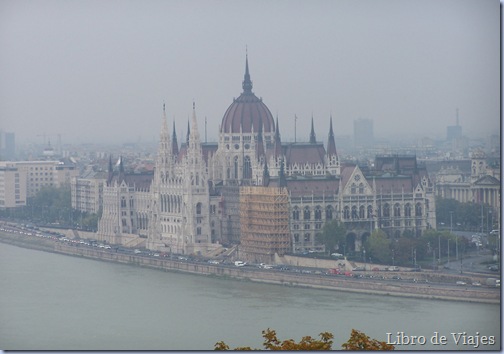 Vistas del Parlamenteo desde el Castillo de Buda