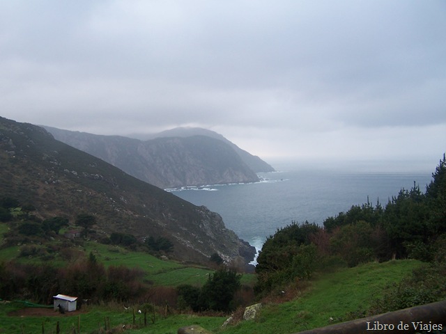 [Vista de los Acantilados en San Andres de Teixido[2].jpg]