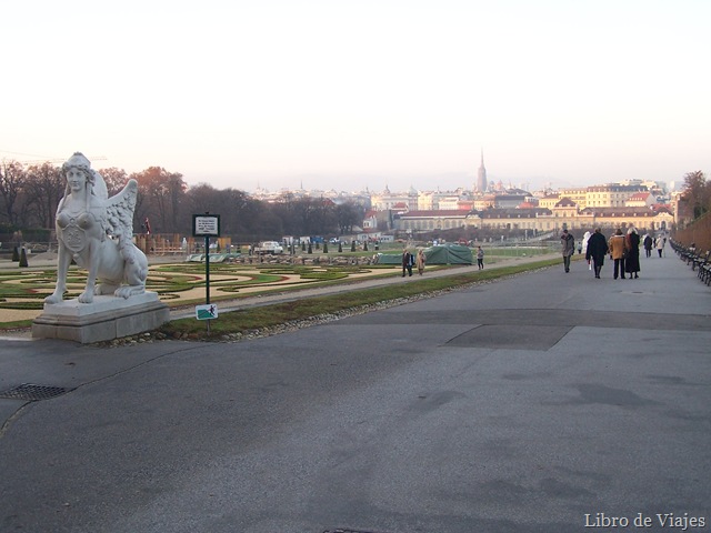 [Jardines del Palacio de Schombrun en Viena[7].jpg]