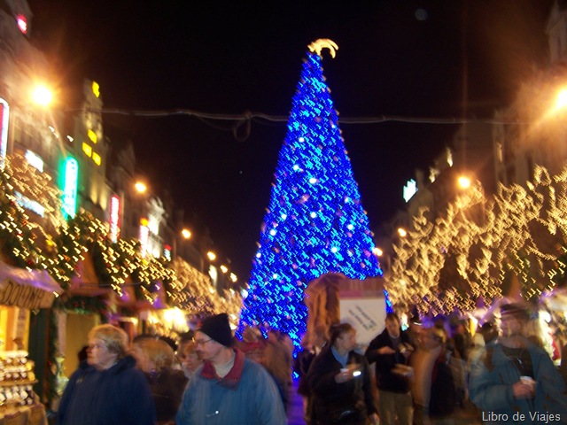 [Decoración de Navidad en la Plaza de Wenceslao[3].jpg]