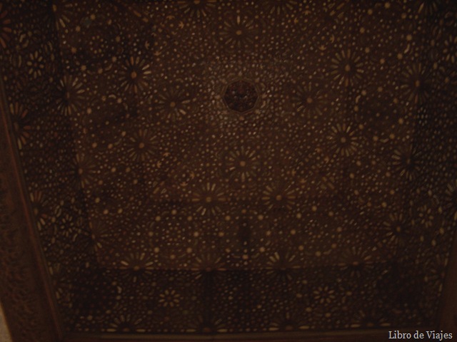 [Artesón estrellado del techo del Palacio de Comares[1].jpg]