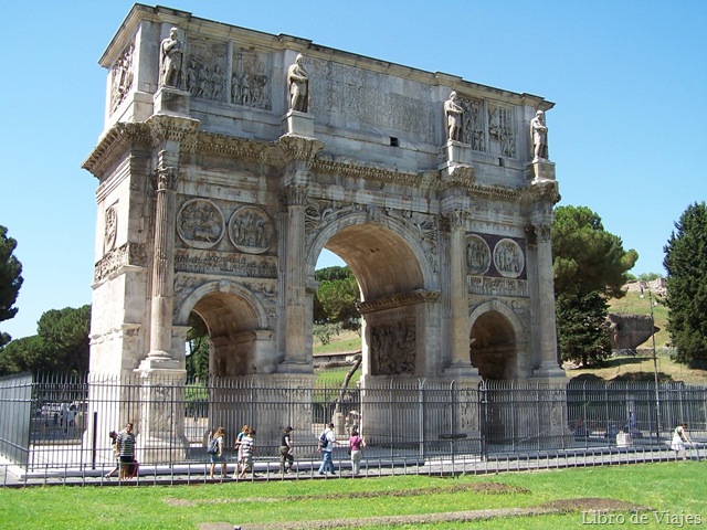 [ArcodeTitoenRoma[1].jpg]